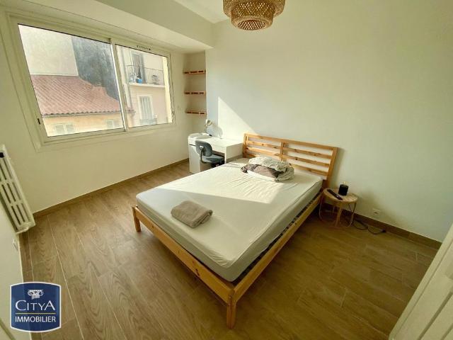 Location Appartement 1 pièce 30m² TOULON 83000