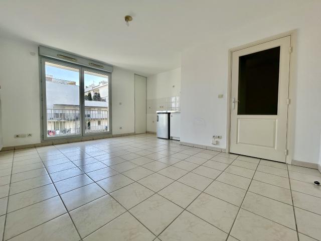 Location Appartement 1 pièce 30m² TOULOUSE 31200