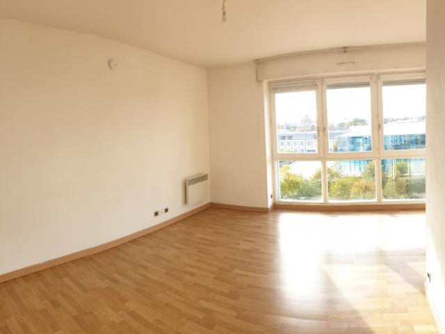 Location Appartement 1 pièce 30m² TROYES 10000