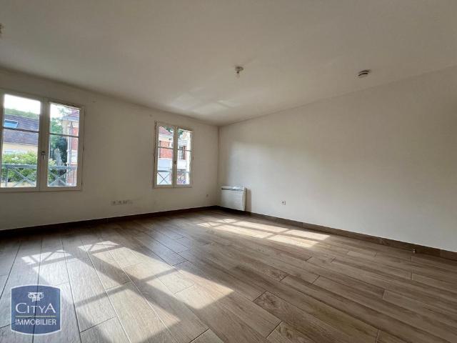 Location Appartement 1 pièce 30m² BUC 78530