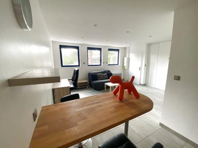Location Appartement 1 pièce 30m² CLERMONT FERRAND 63000