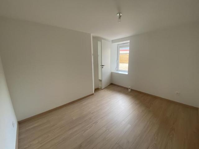 Location Appartement 1 pièce 30m² LE CREUSOT 71200