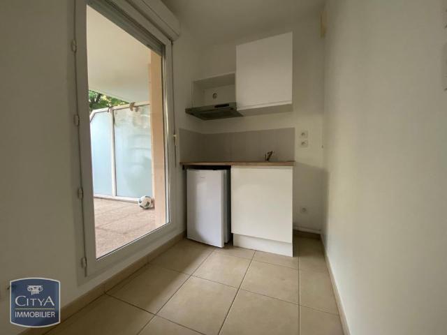 Location Appartement 1 pièce 30m² LE PONTET 84130