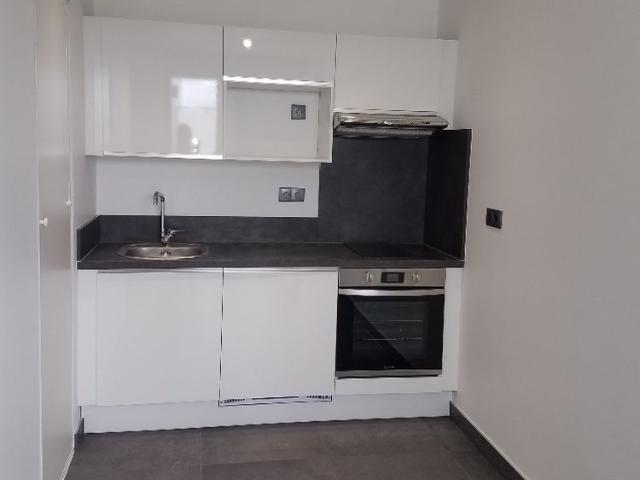 Location Appartement 1 pièce 30m² NOISY LE GRAND 93160