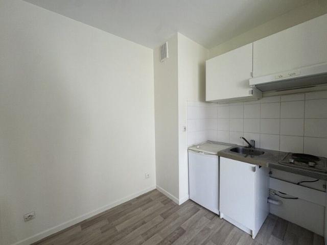 Location Appartement 1 pièce 30m² ORLEANS 45000