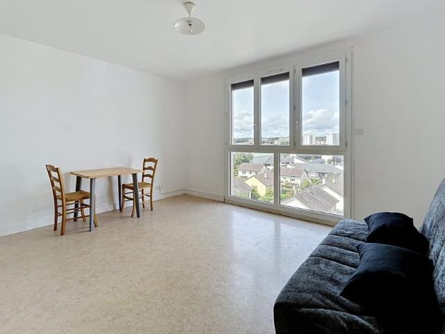 Location Appartement 1 pièce 30m² ST LO 50000
