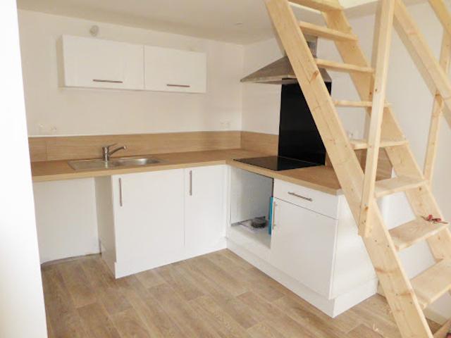 Location Appartement 1 pièce 31 m2 Méounes lès Montrieux