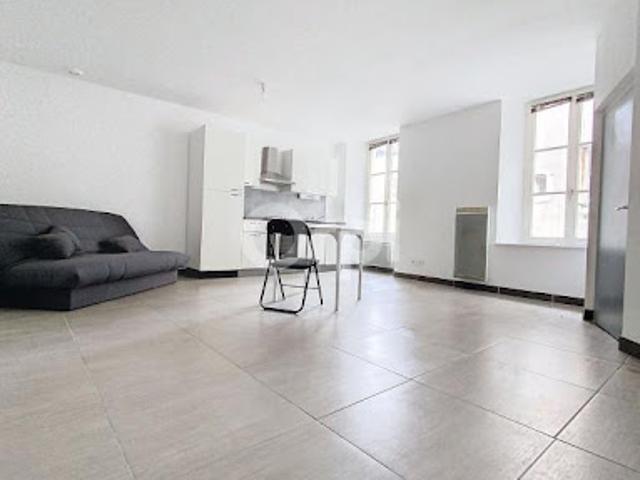 Location Appartement 1 pièce 31 m2 Neufchâteau