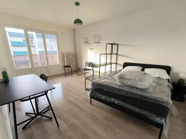 Location Appartement 1 pièce 31 m2 Aubervilliers