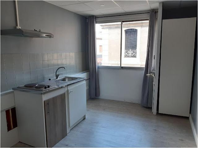 Location Appartement 1 pièce 31 m2 Ales
