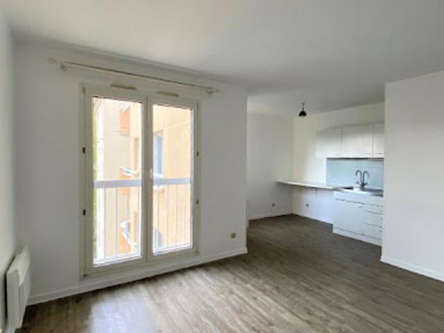 Location Appartement 1 pièce 31 m2 Longjumeau