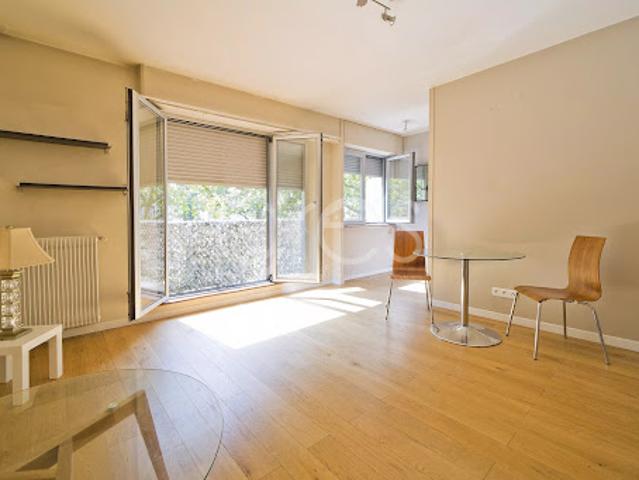 Location Appartement 1 pièce 31.24 m2 Paris 16ème