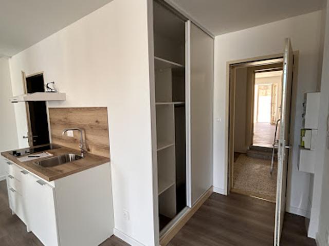Location Appartement 1 pièce 31.52 m2 Ales