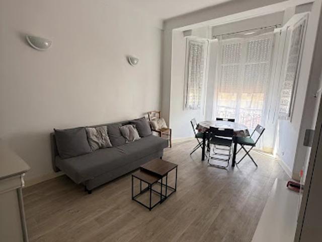 Location Appartement 1 pièce 31.8 m2 Nice