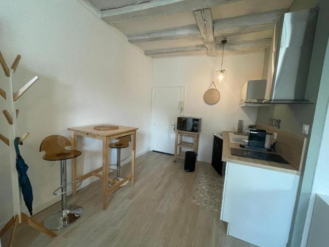 Location Appartement 1 pièce 31m² TOURS 37000
