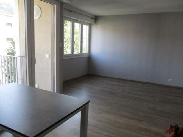 Location Appartement 1 pièce 31m² ANNECY 74000