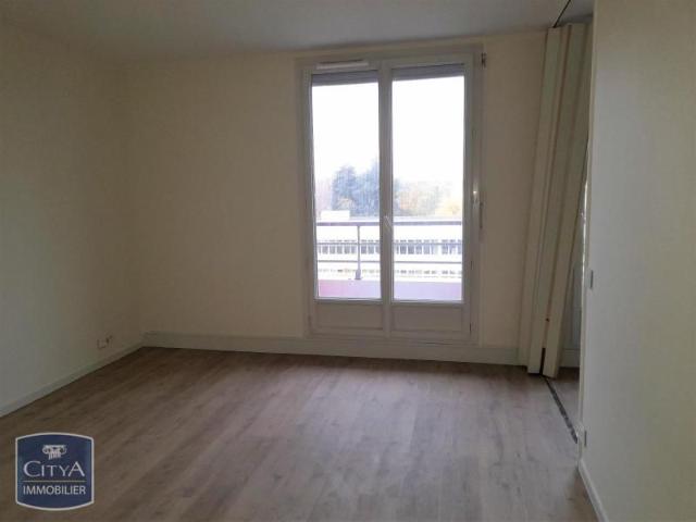 Location Appartement 1 pièce 31m² ANGERS 49000