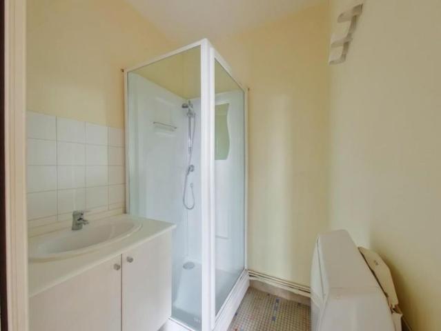 Location Appartement 1 pièce 31m² CHATELLERAULT 86100