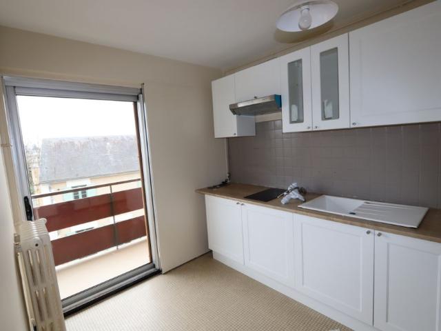 Location Appartement 1 pièce 31m² LA CHARITE SUR LOIRE 58400