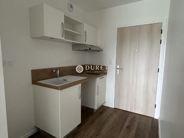 Location Appartement 1 pièce 31m² LES HERBIERS 85500