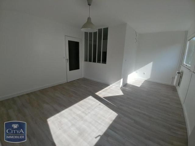 Location Appartement 1 pièce 31m² LILLE 59000