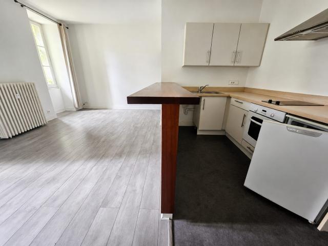 Location Appartement 1 pièce 31m² NANTES 44000