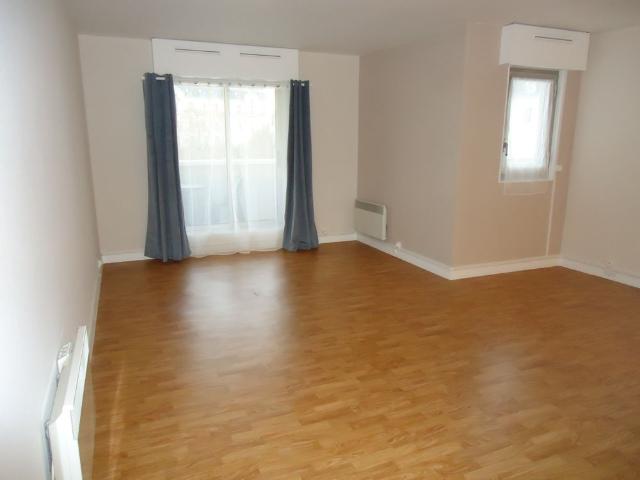 Location Appartement 1 pièce 31m² NEVERS 58000
