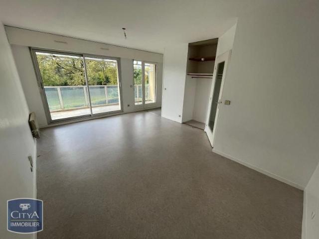 Location Appartement 1 pièce 31m² PAU 64000