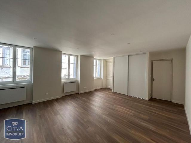 Location Appartement 1 pièce 31m² ST ETIENNE 42000