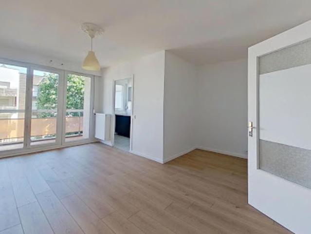 Location Appartement 1 pièce 32 m2 Bron