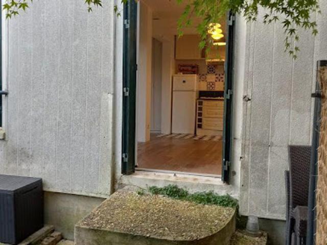 Location Appartement 1 pièce 32 m2 Clamart