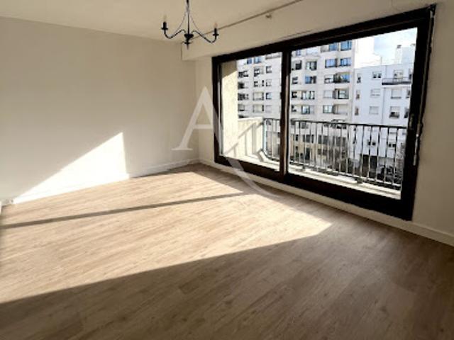 Location Appartement 1 pièce 32 m2 Courbevoie