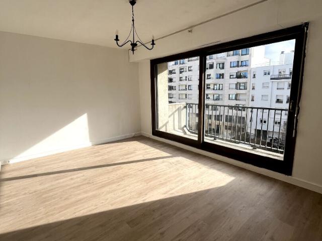 Appartement 1 pièce Courbevoie 32.00m² 1070€ à louer
