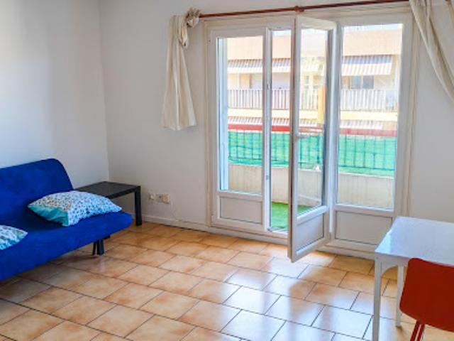 Location Appartement 1 pièce 32.7 m2 Saint Laurent du Var