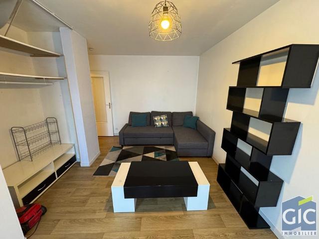 Location Appartement 1 pièce 32m²