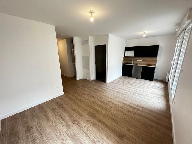 Location Appartement 1 pièce 32m²