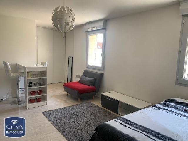 Location Appartement 1 pièce 32m² TRELAZE 49800