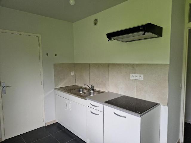 Location Appartement 1 pièce 32m² USSEL 19200