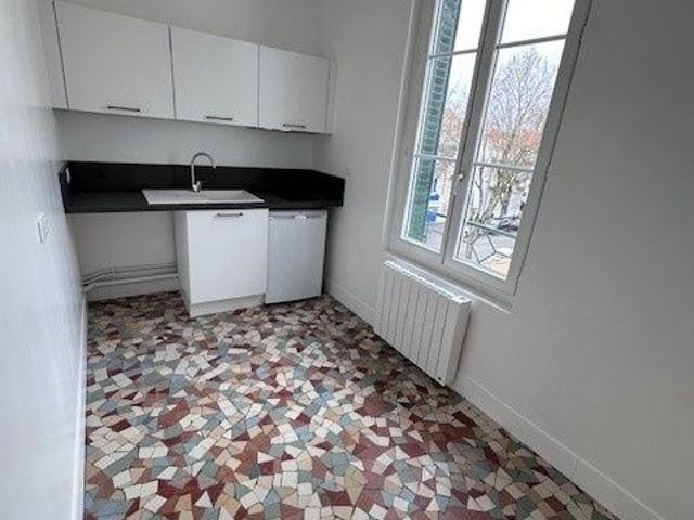 Location Appartement 1 pièce 32m² VICHY 03200