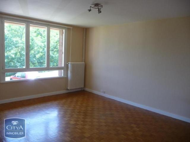 Location Appartement 1 pièce 32m² CHAMBERY 73000