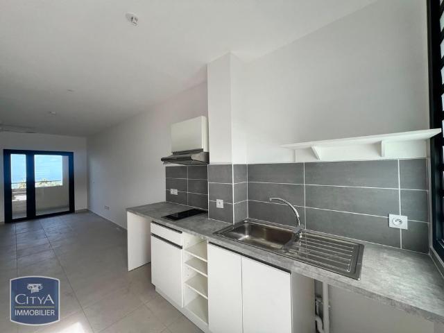 Location Appartement 1 pièce 32m² LE TAMPON 97430