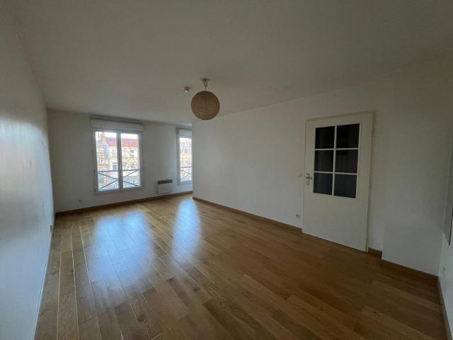 Location Appartement 1 pièce 32m² LILLE 59000