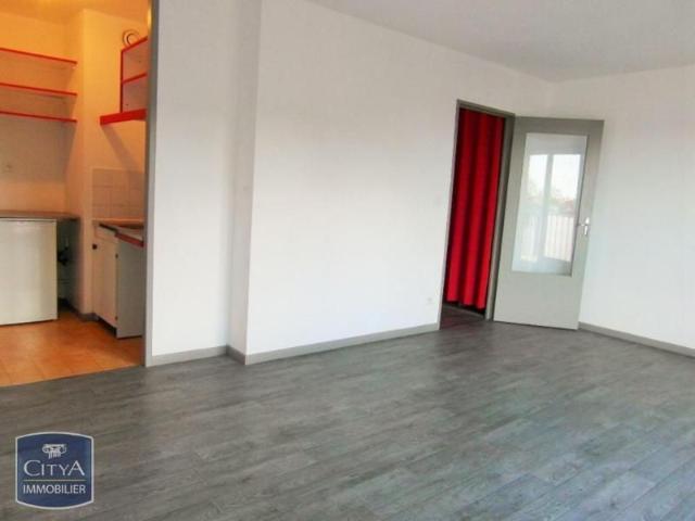 Location Appartement 1 pièce 32m² LILLE 59000