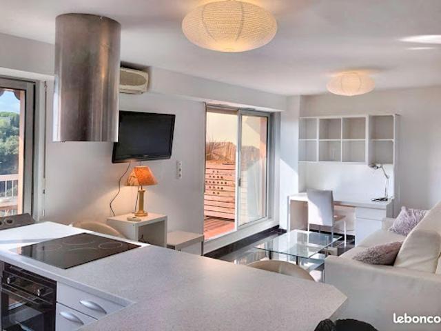 Location Appartement 1 pièce 33 m2 Nice