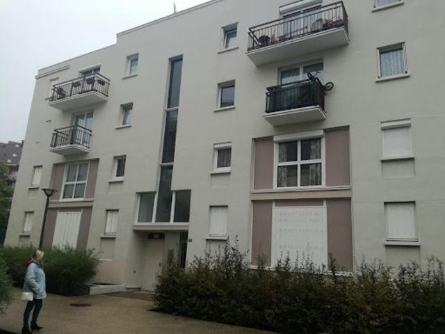 Location Appartement 1 pièce 33 m2 Noisy le Grand
