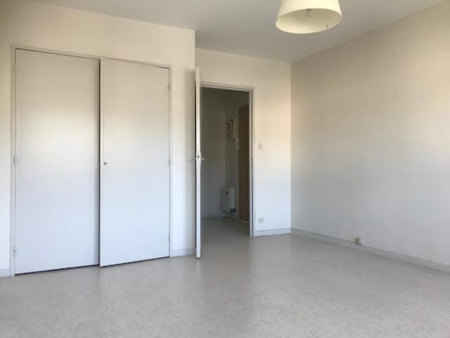 Location Appartement 1 pièce 33 m2 Saumur