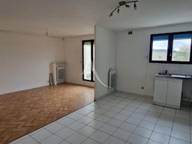 Location Appartement 1 pièce 33 m2 Saulx les Chartreux