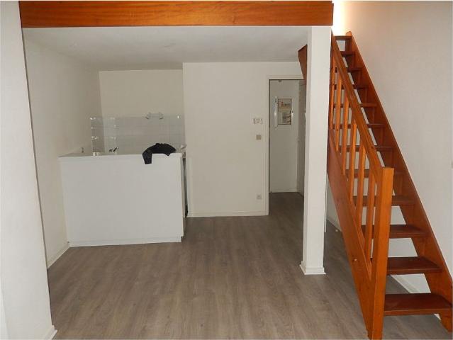 Location appartement 1 pièce 33 m²