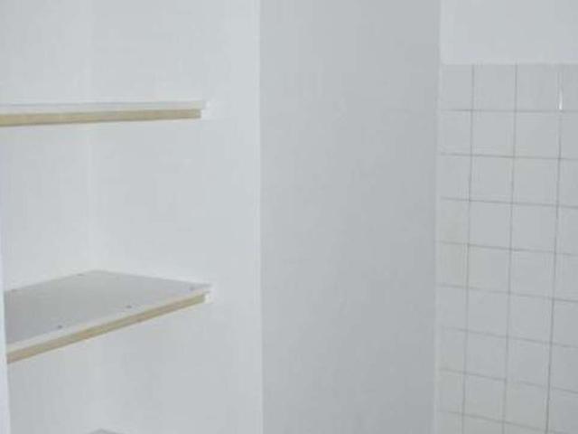 Location appartement 1 pièce 33 m² Pamiers 09100