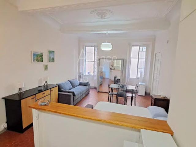Location Appartement 1 pièce 33.11 m2 Cannes